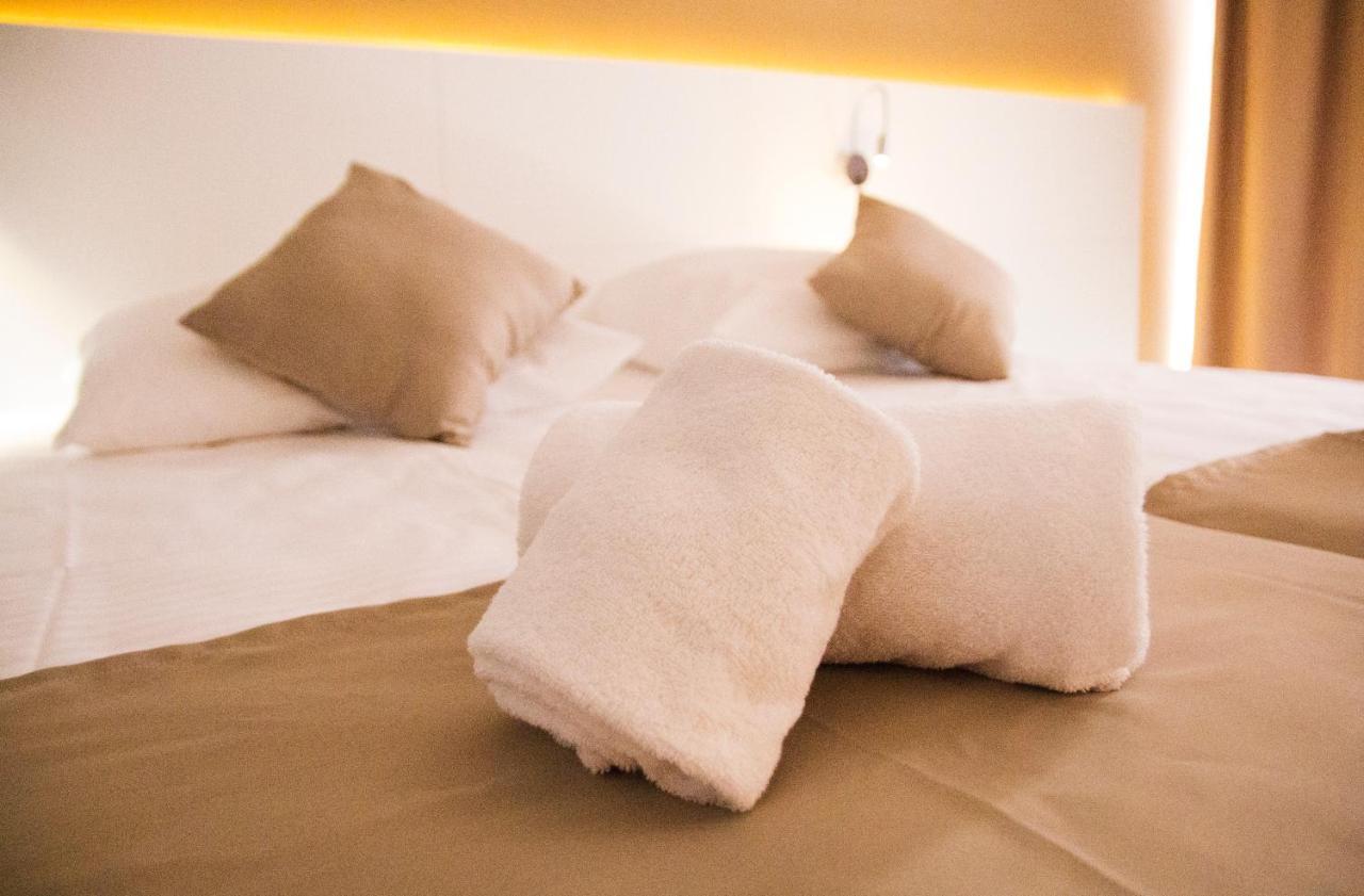 Planet Hotels Blue 埃尔阿雷纳尔 外观 照片